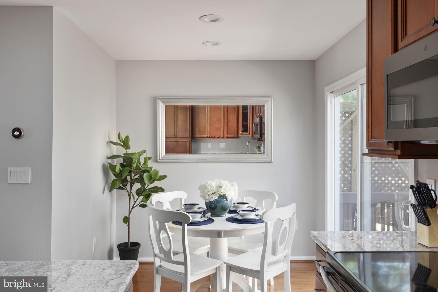 6408 SELBY COURT