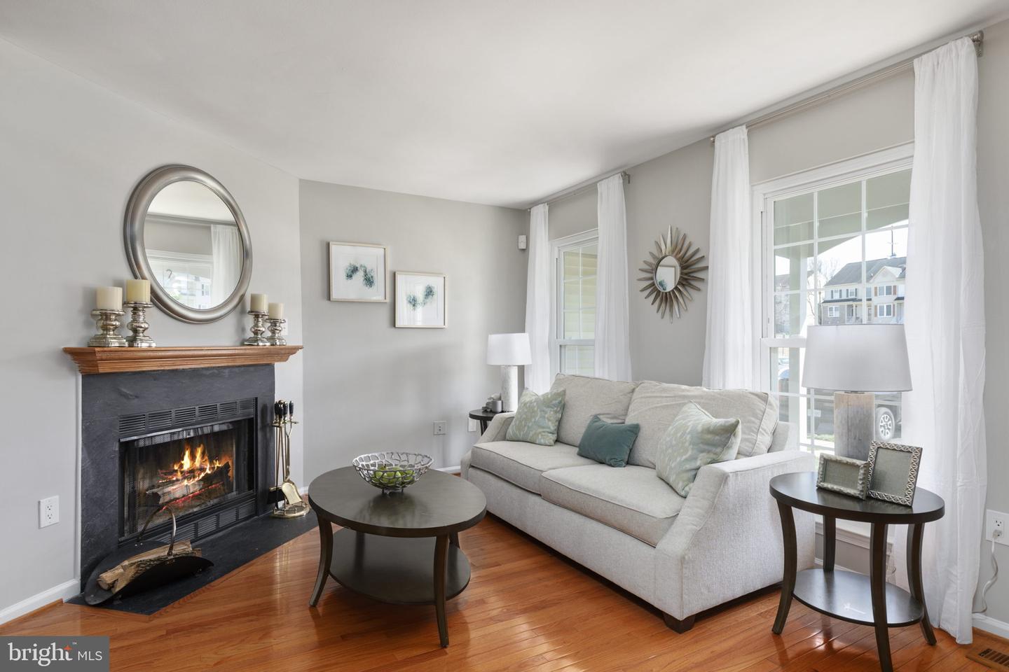 6408 SELBY COURT