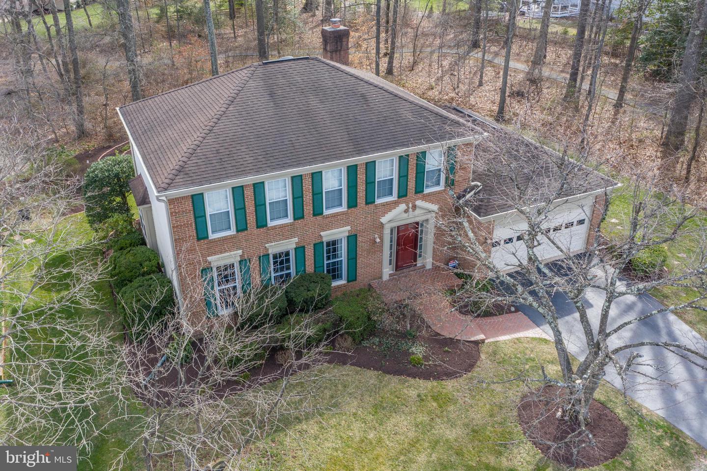 3215 NESTLEWOOD DRIVE