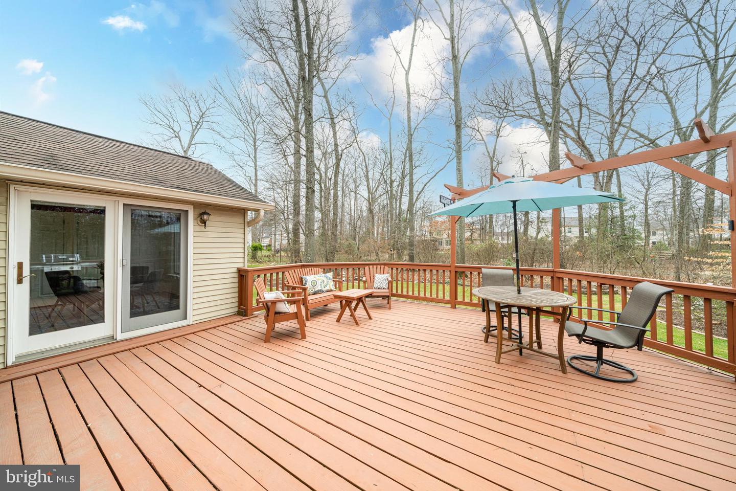 3215 NESTLEWOOD DRIVE