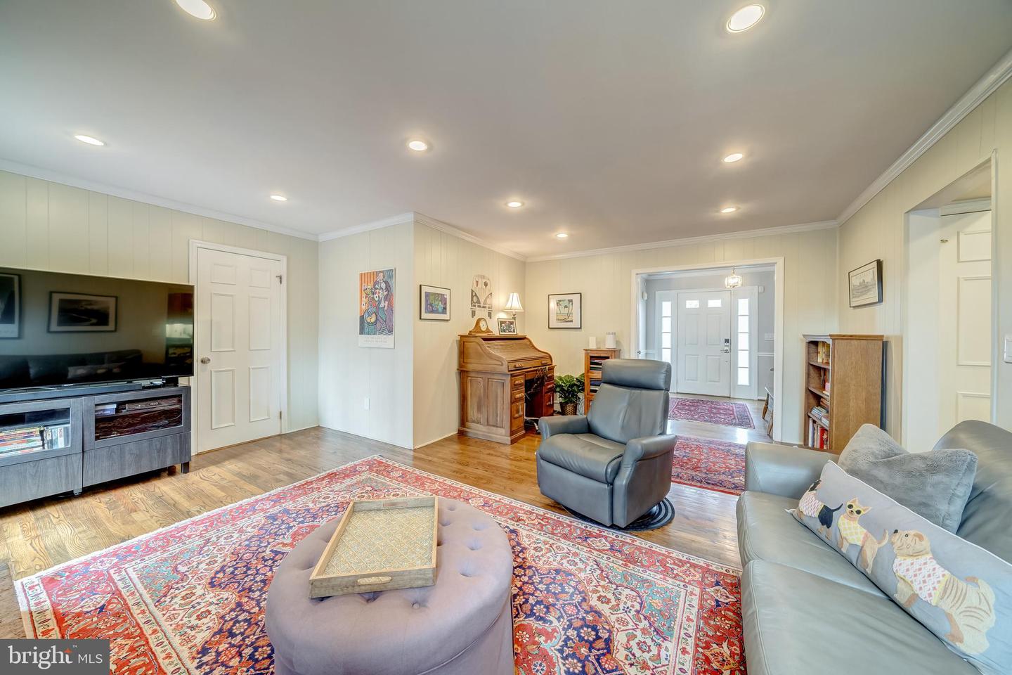 3215 NESTLEWOOD DRIVE