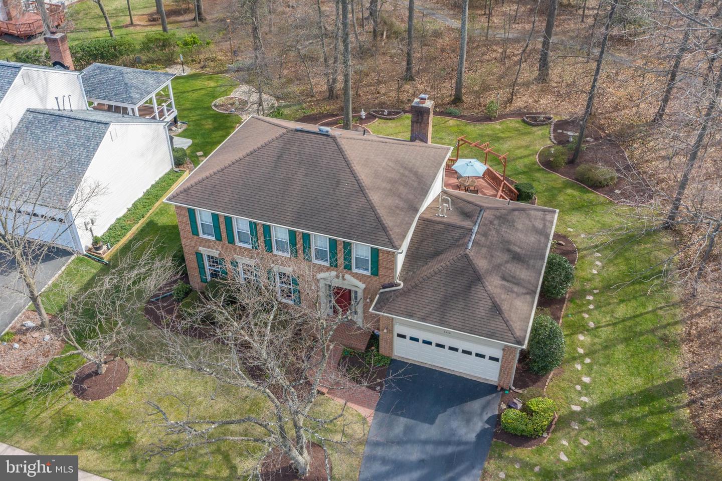 3215 NESTLEWOOD DRIVE