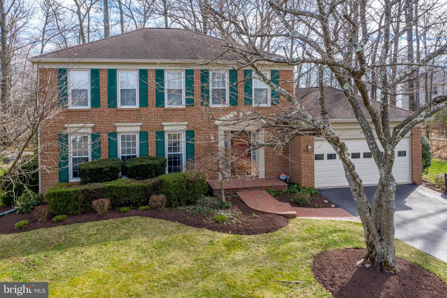 3215 NESTLEWOOD DRIVE