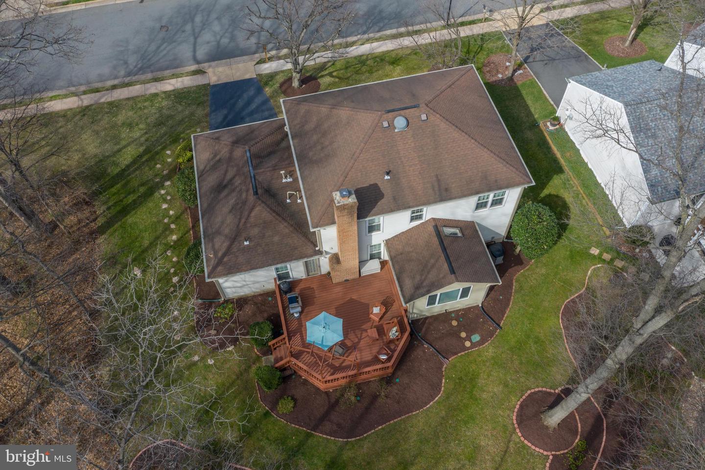 3215 NESTLEWOOD DRIVE