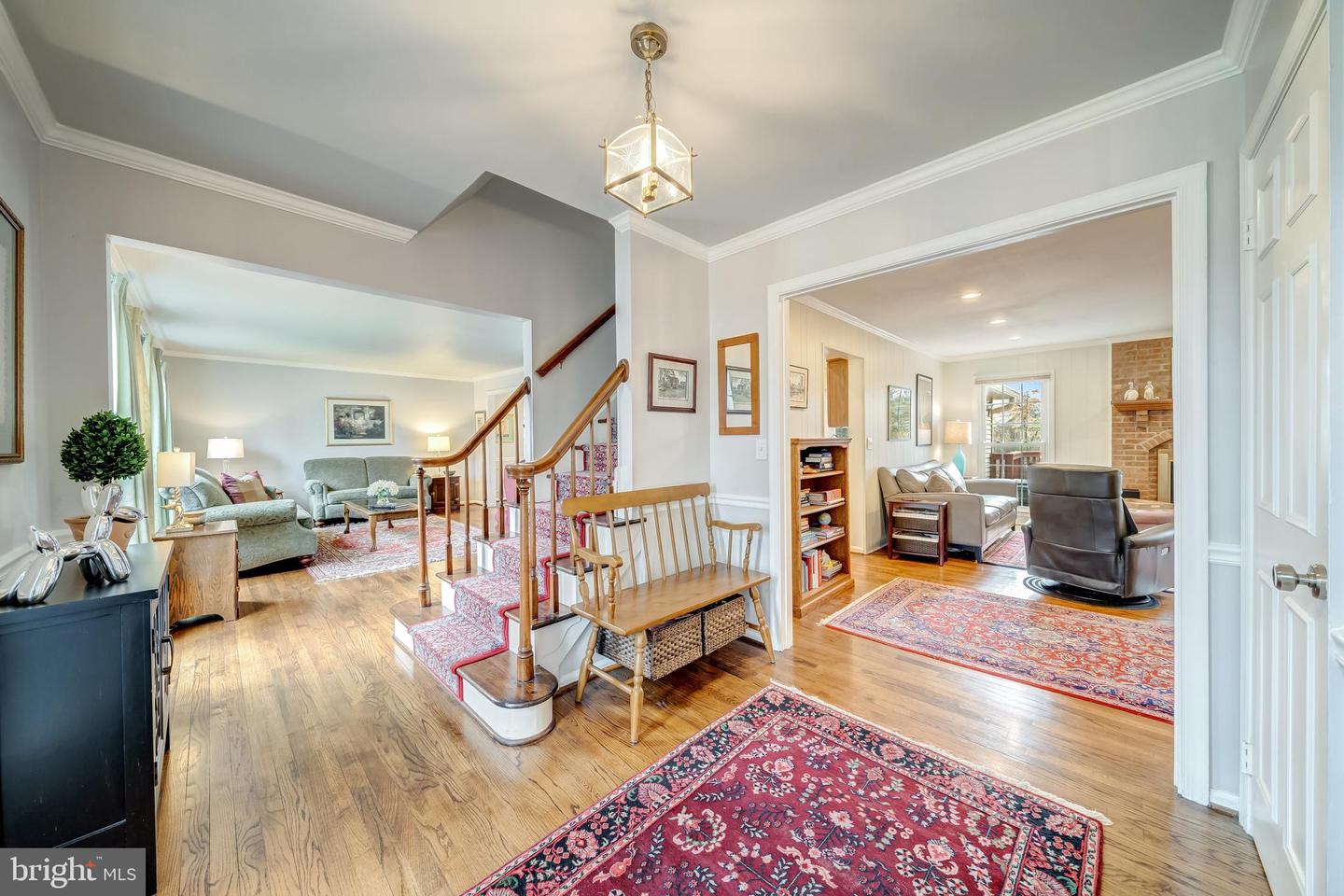 3215 NESTLEWOOD DRIVE