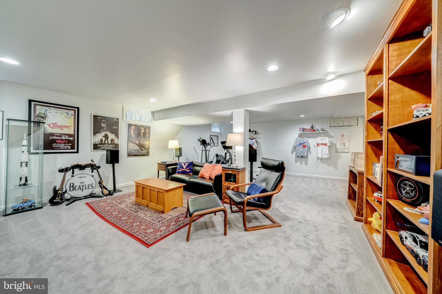 3215 NESTLEWOOD DRIVE