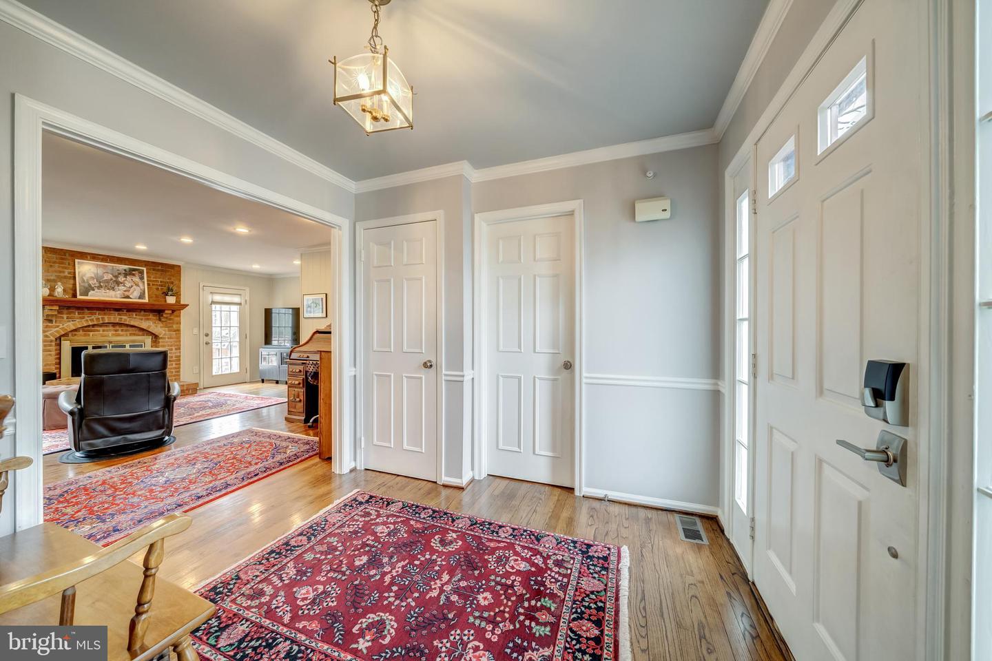 3215 NESTLEWOOD DRIVE