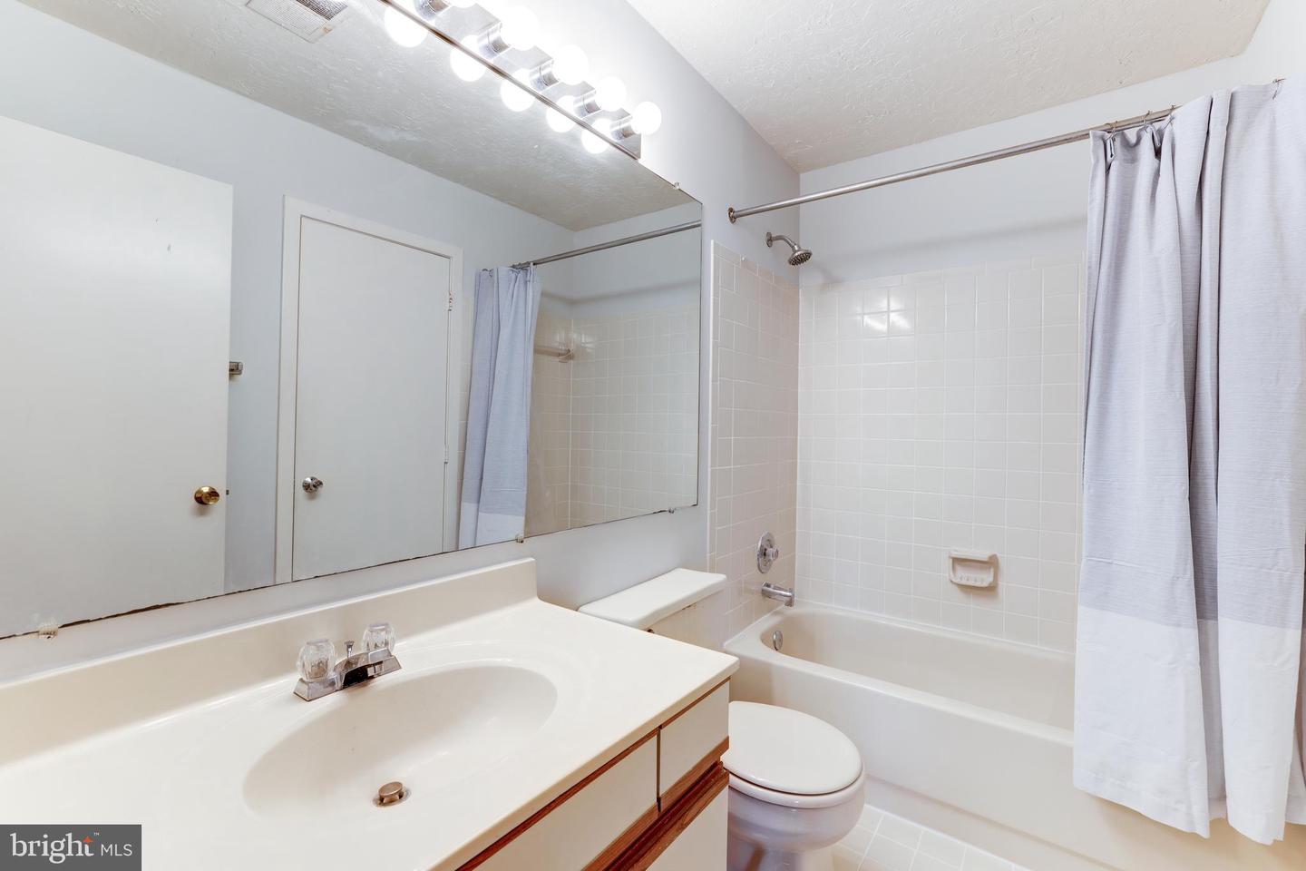 11731 SUMMERCHASE CIRCLE Unit: 1731E