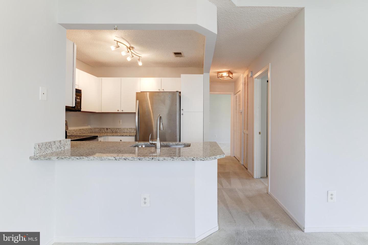 11731 SUMMERCHASE CIRCLE Unit: 1731E