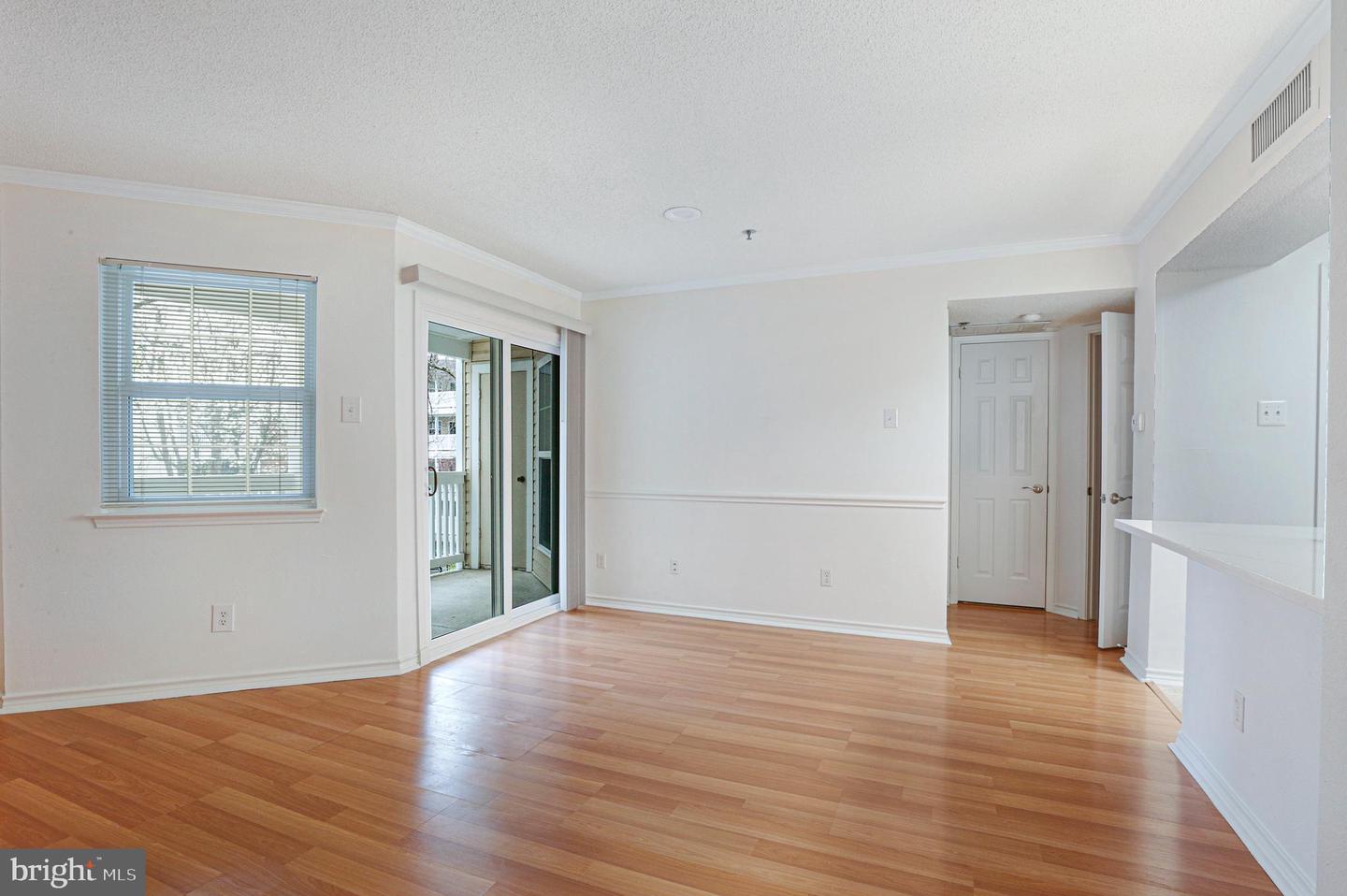 1504 LINCOLN WAY Unit: 214