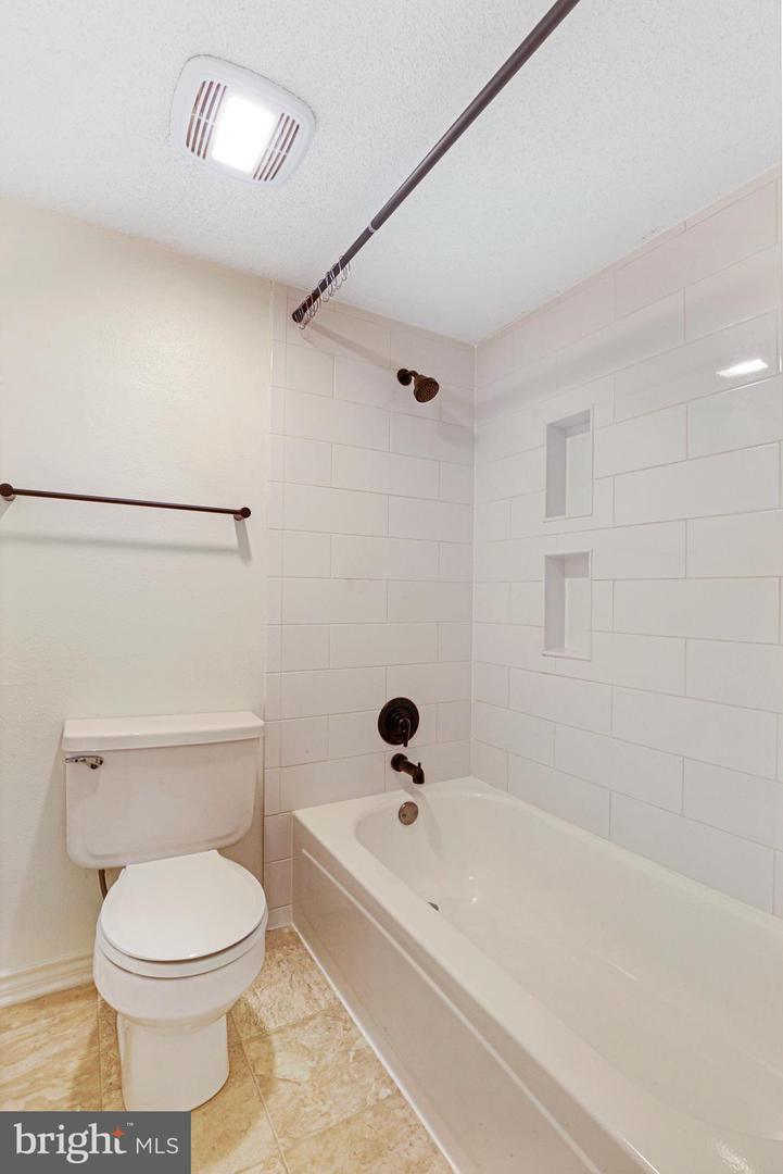 1504 LINCOLN WAY Unit: 214