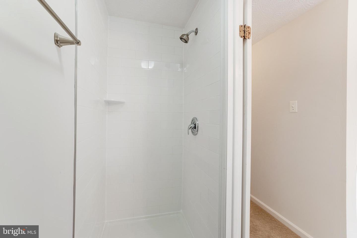 1521 TWISTED OAK DRIVE