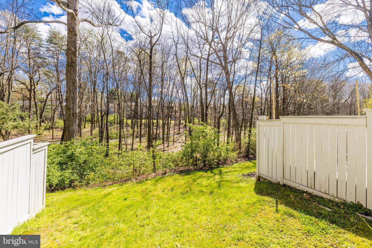 1521 TWISTED OAK DRIVE