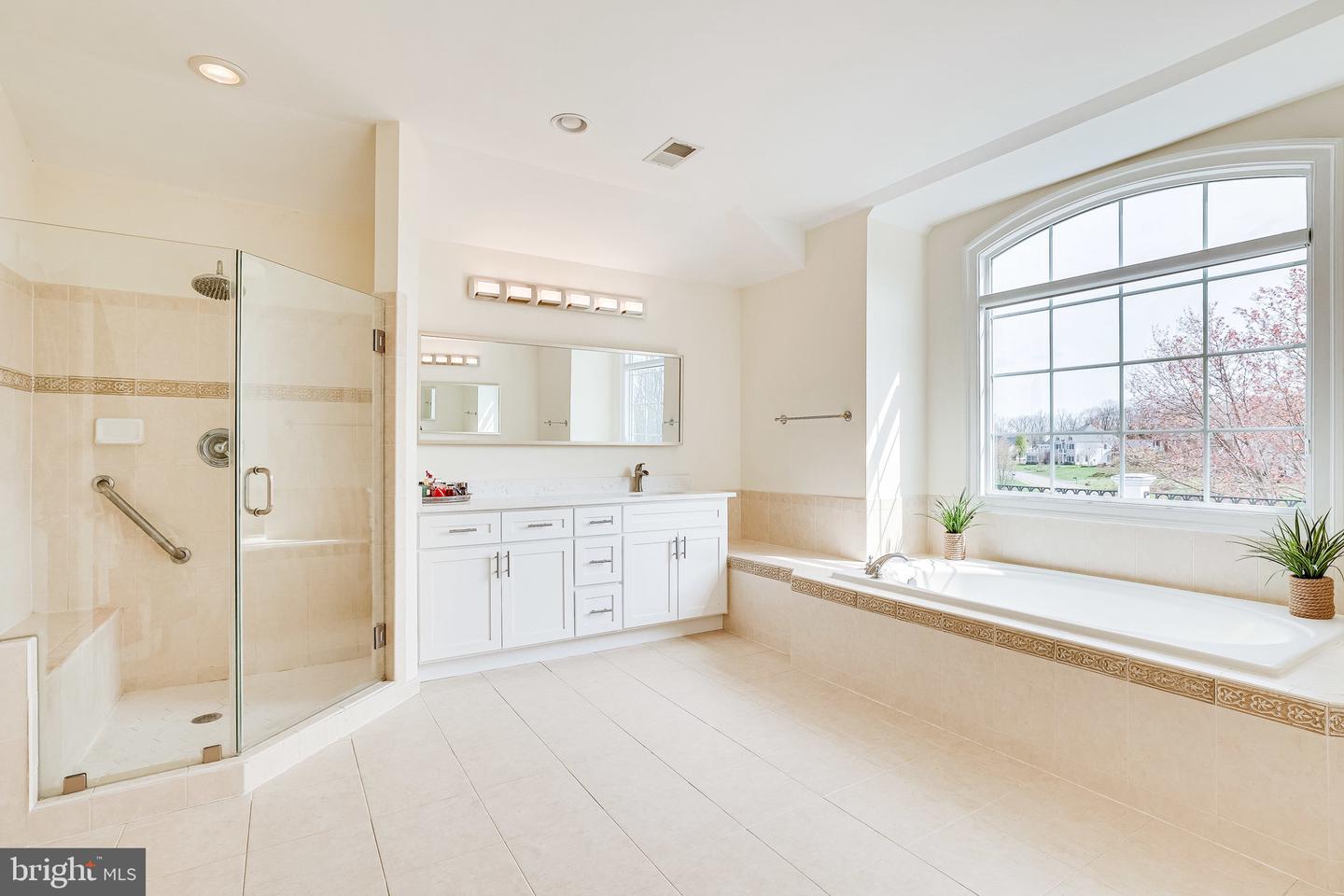5212 ROSALIE RIDGE DRIVE