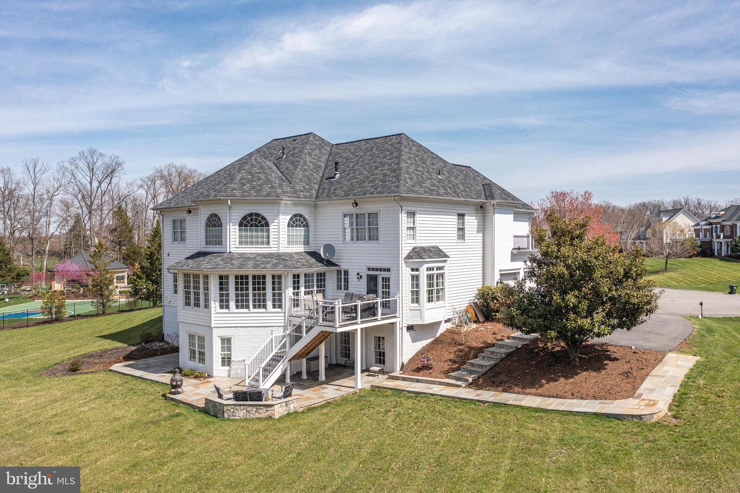 5212 ROSALIE RIDGE DRIVE