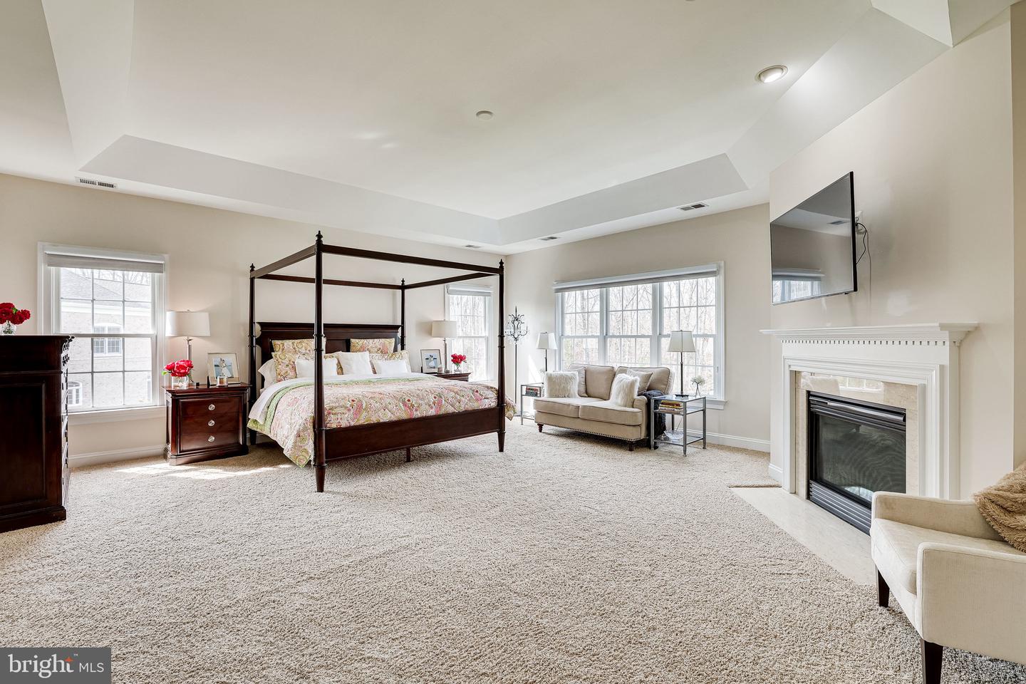 5212 ROSALIE RIDGE DRIVE