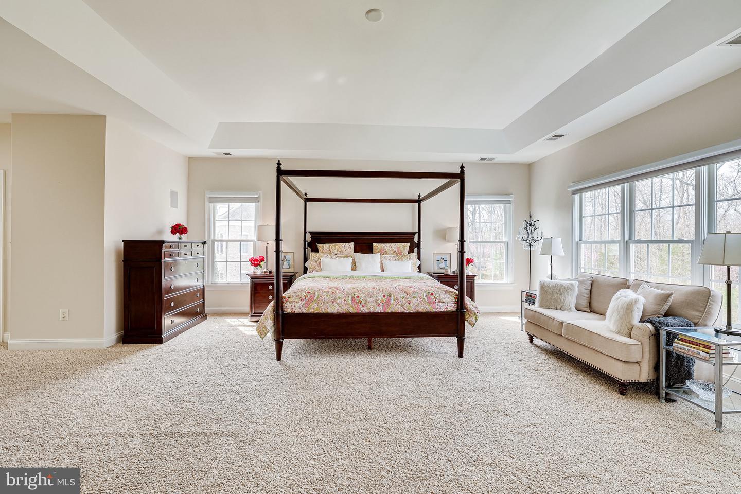 5212 ROSALIE RIDGE DRIVE