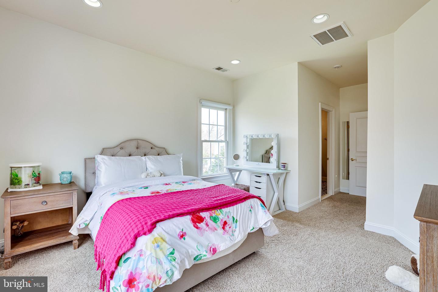 5212 ROSALIE RIDGE DRIVE