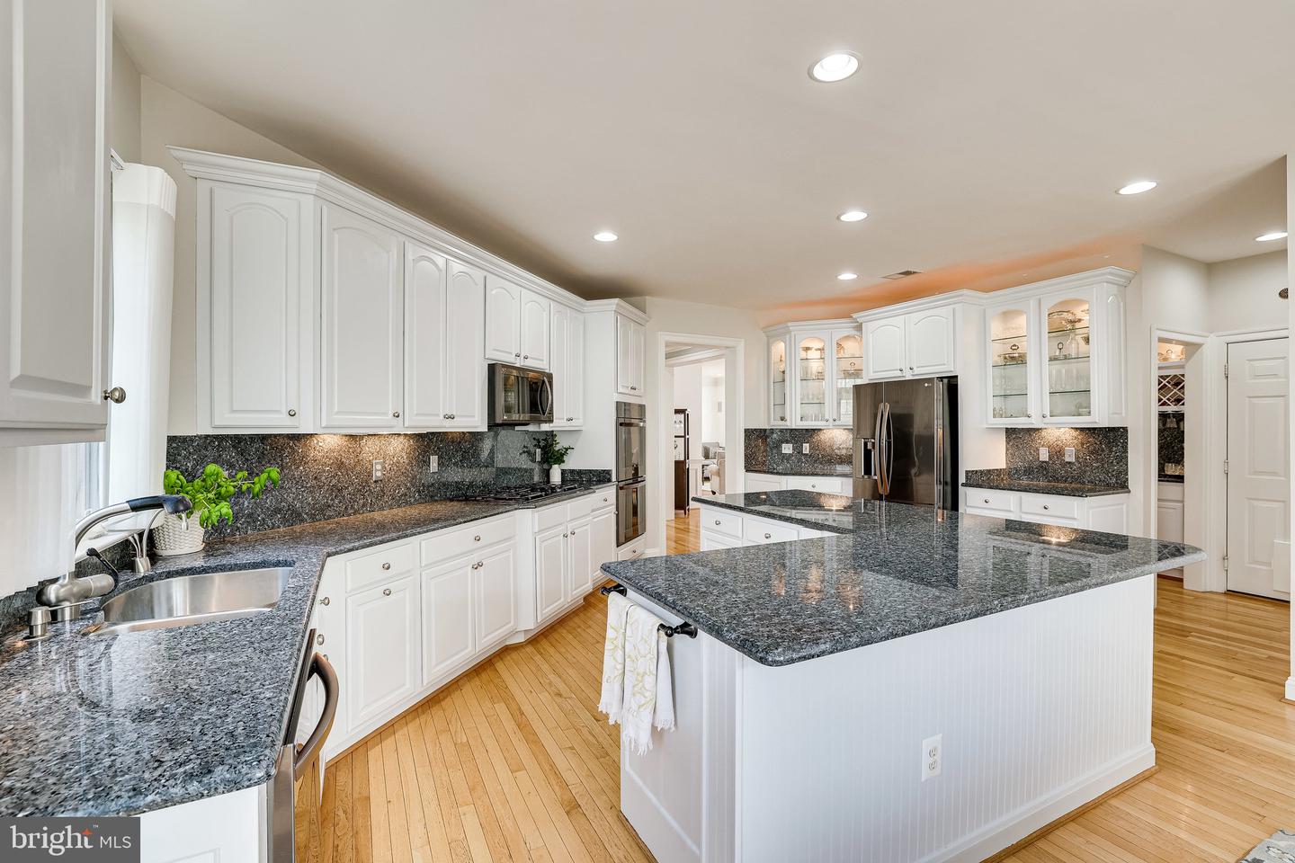 5212 ROSALIE RIDGE DRIVE