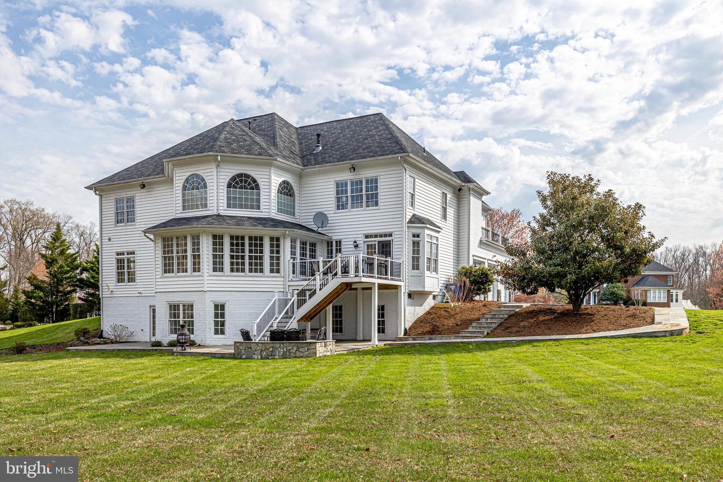 5212 ROSALIE RIDGE DRIVE