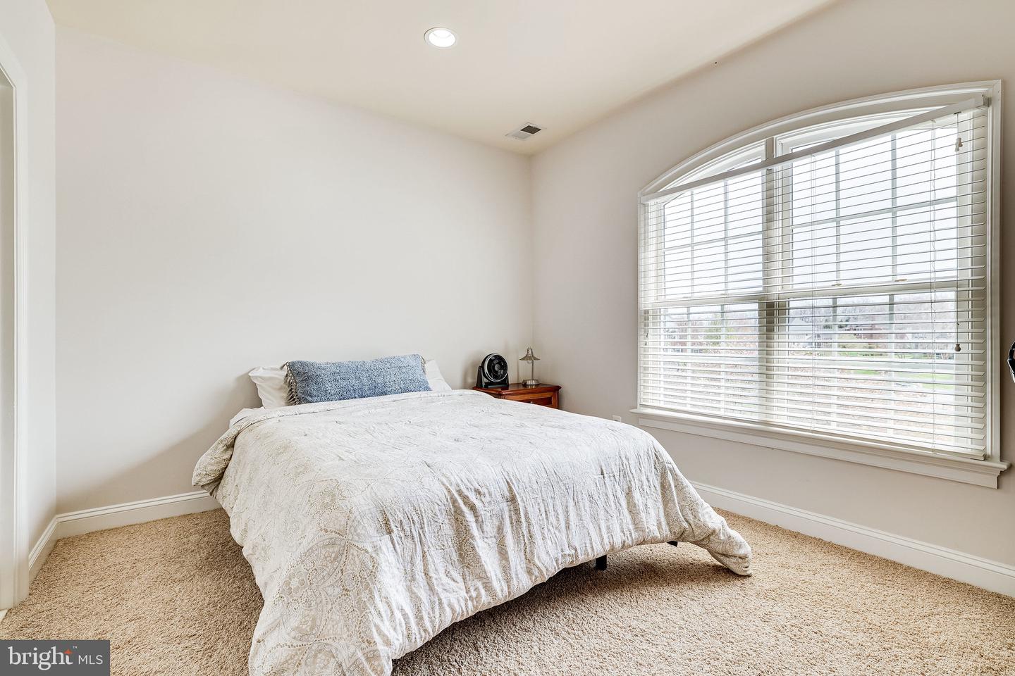 5212 ROSALIE RIDGE DRIVE