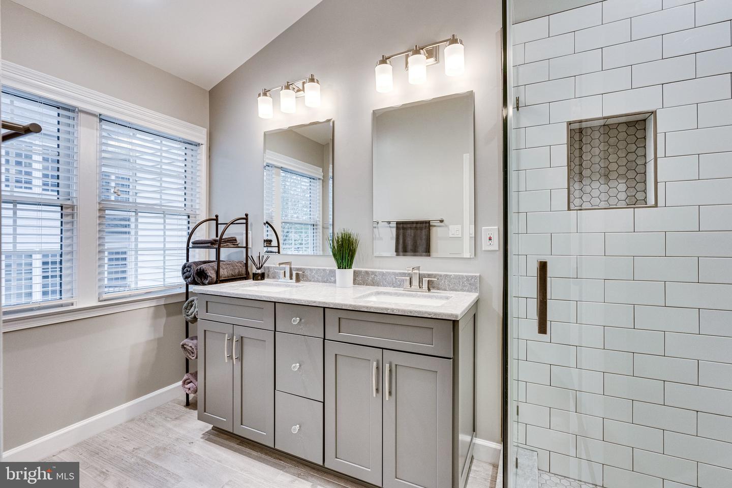 11449 ROTHBURY SQUARE