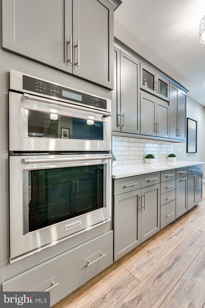 11449 ROTHBURY SQUARE