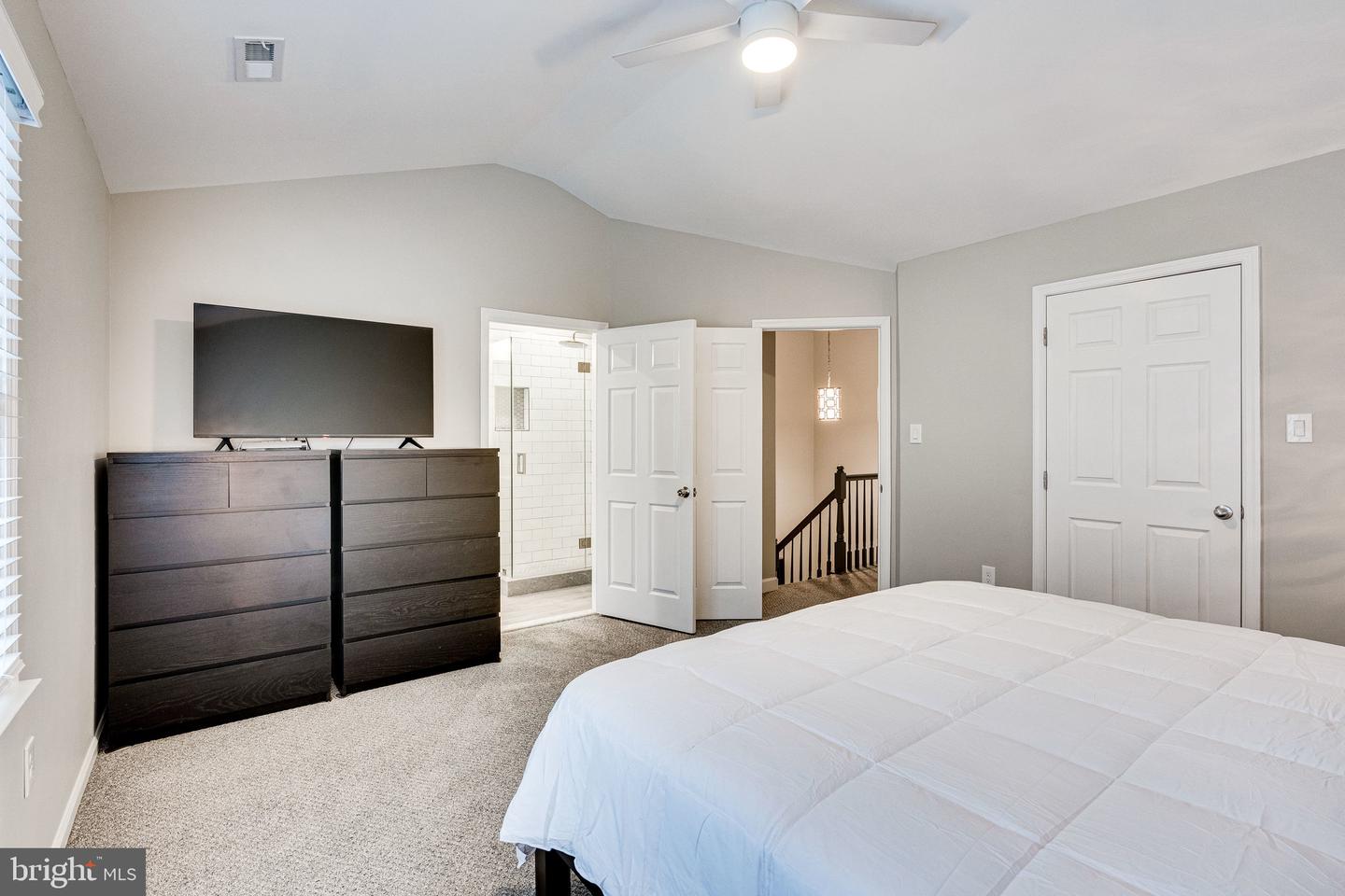 11449 ROTHBURY SQUARE