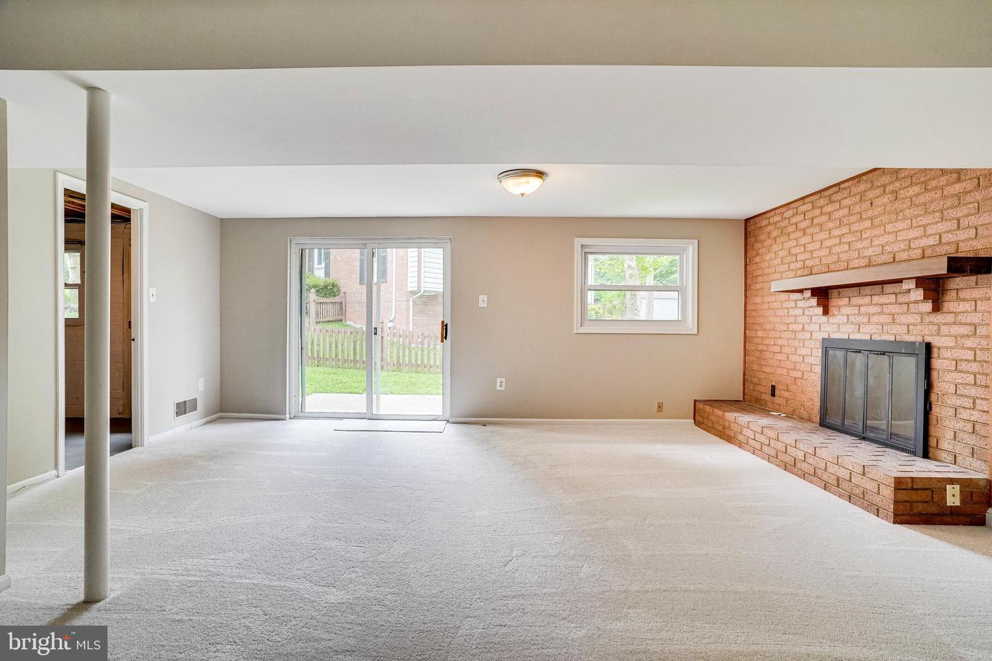 4939 GAINSBOROUGH DRIVE