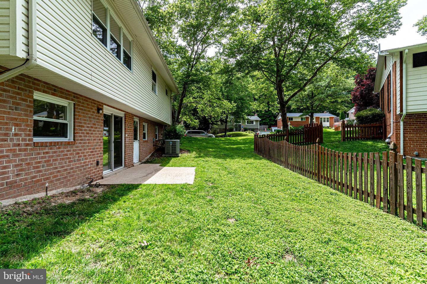 4939 GAINSBOROUGH DRIVE