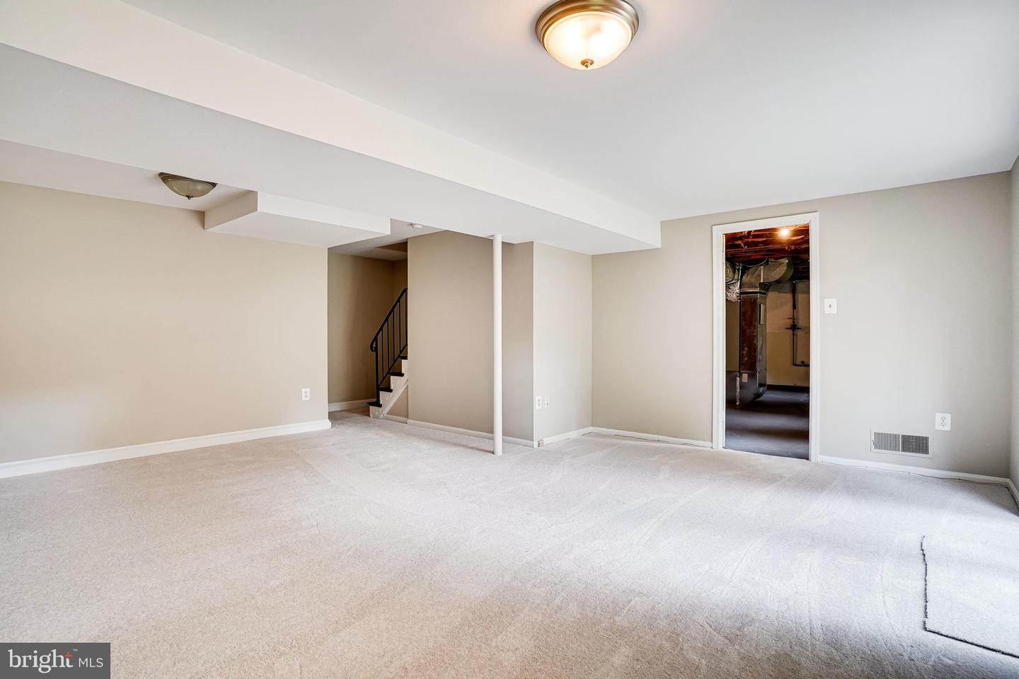 4939 GAINSBOROUGH DRIVE