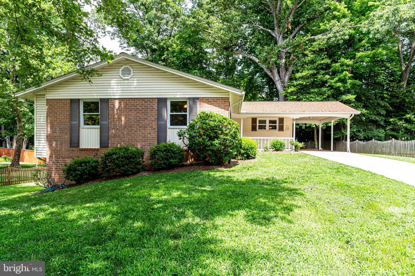 4939 GAINSBOROUGH DRIVE