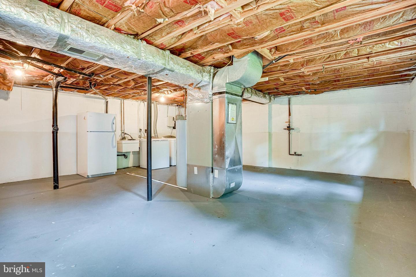 4939 GAINSBOROUGH DRIVE