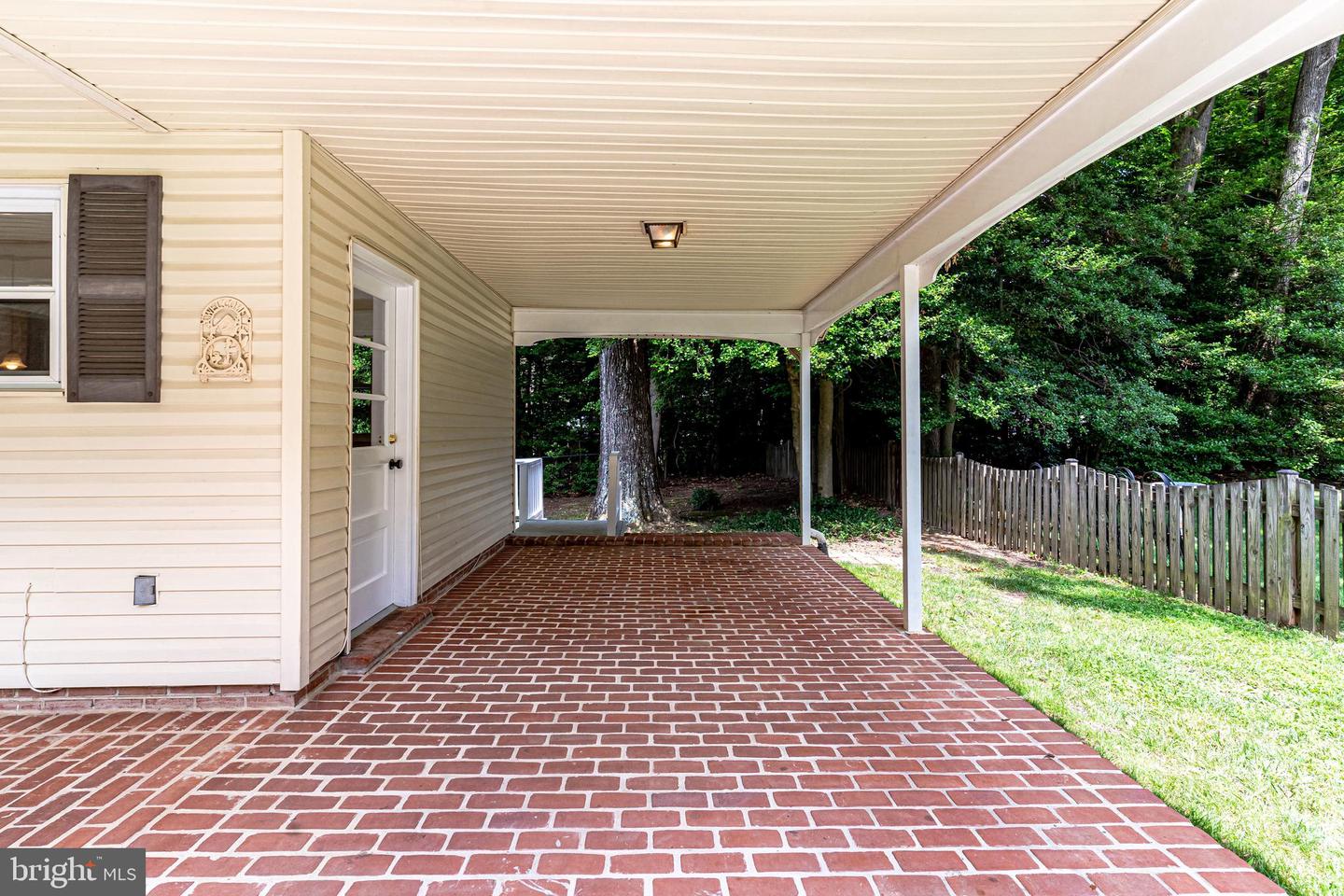 4939 GAINSBOROUGH DRIVE