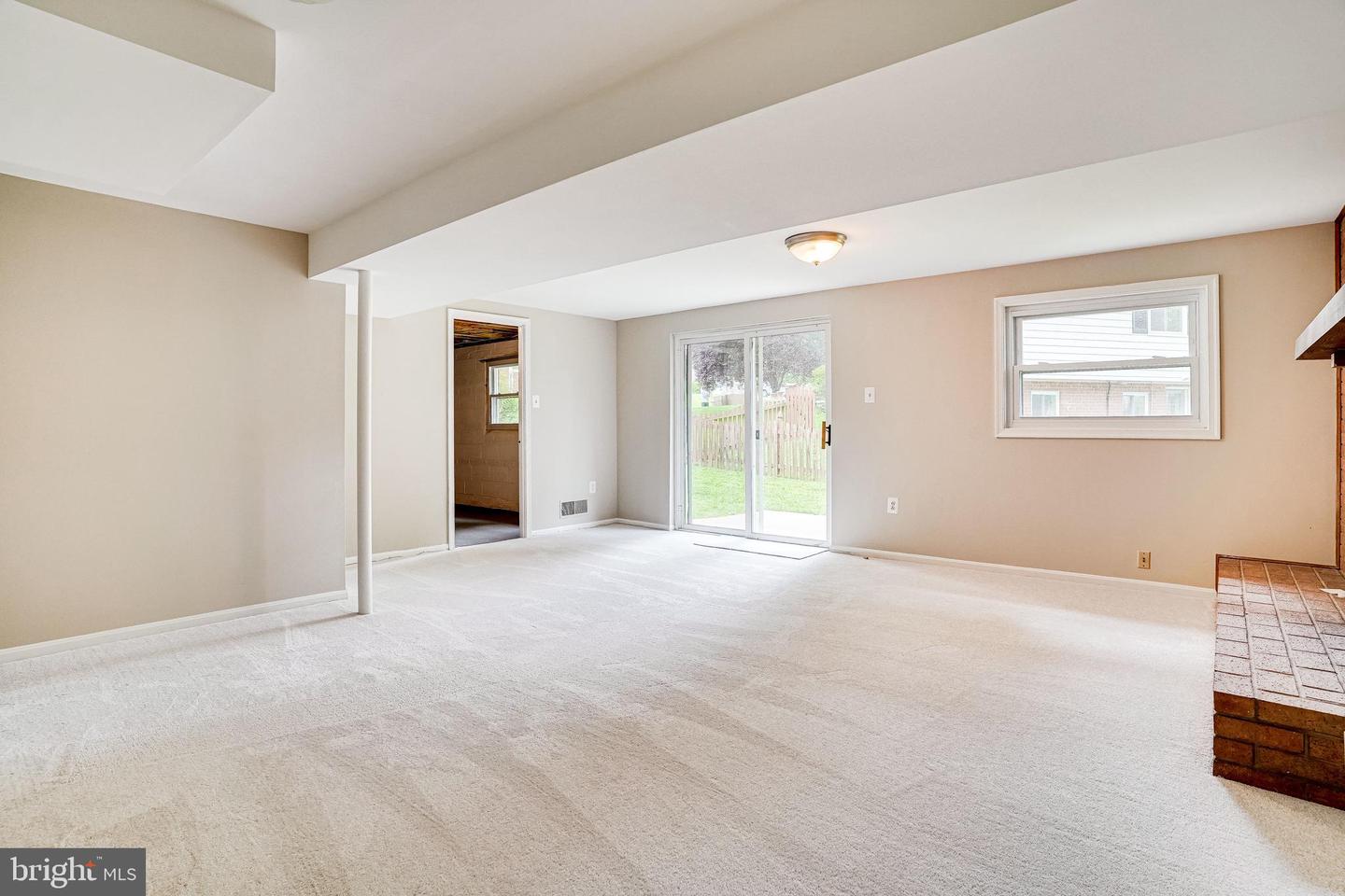 4939 GAINSBOROUGH DRIVE