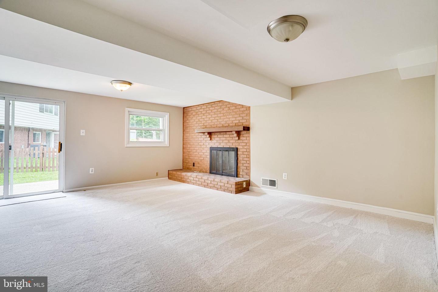 4939 GAINSBOROUGH DRIVE