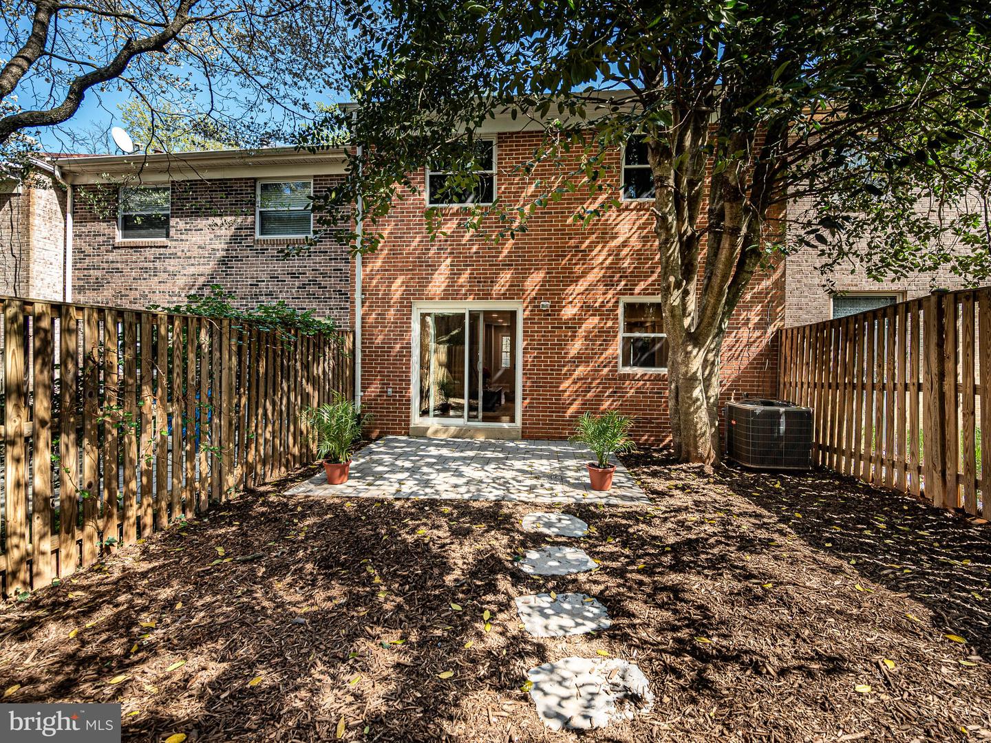 5836 KARA PLACE