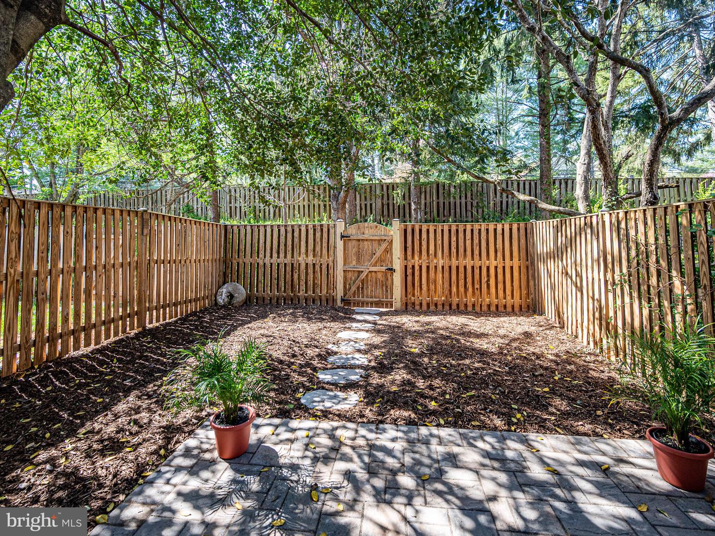 5836 KARA PLACE