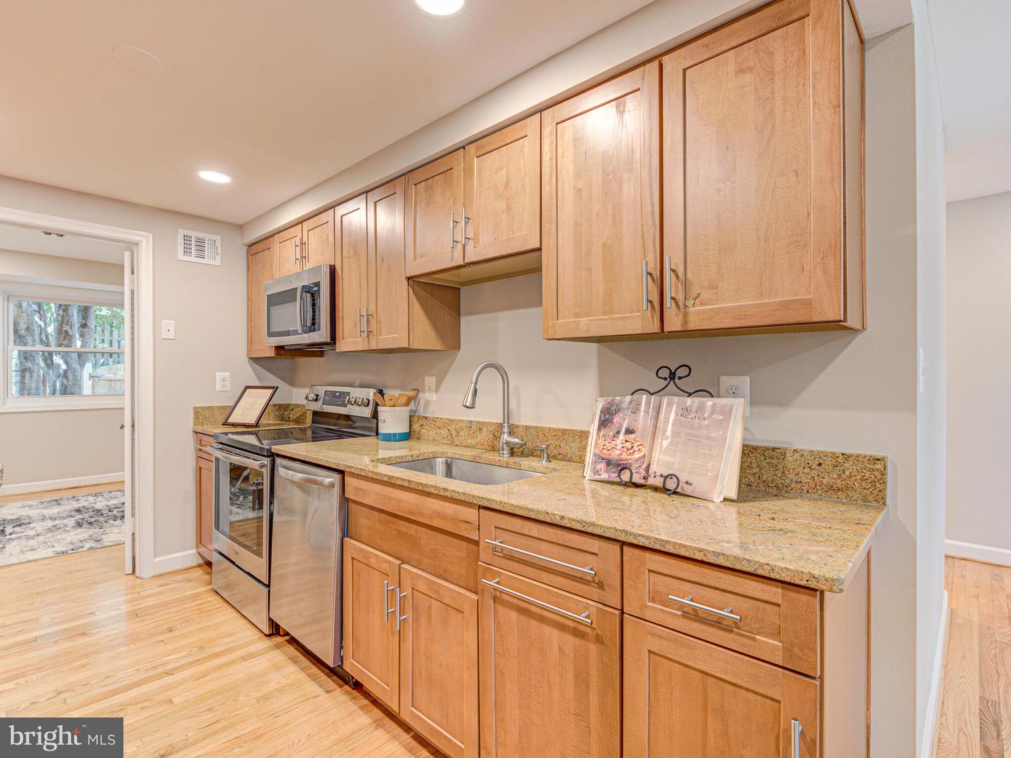 5836 KARA PLACE