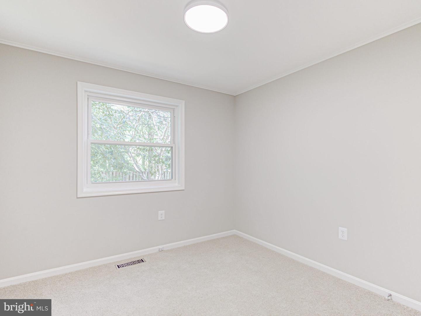 5836 KARA PLACE