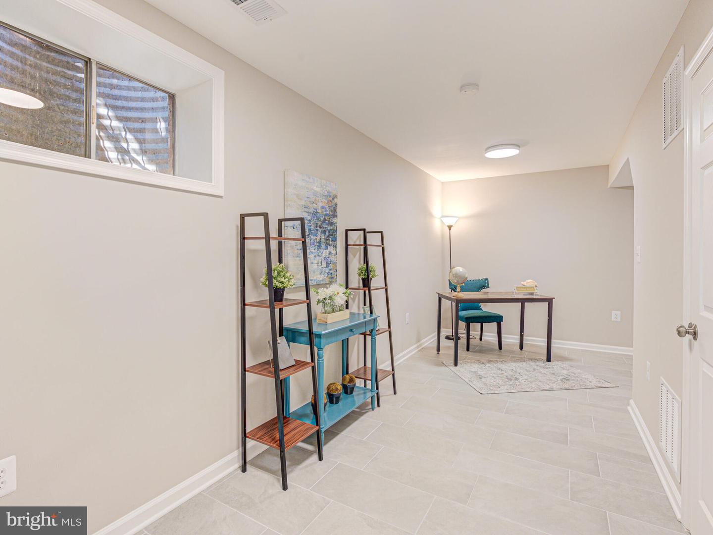 5836 KARA PLACE