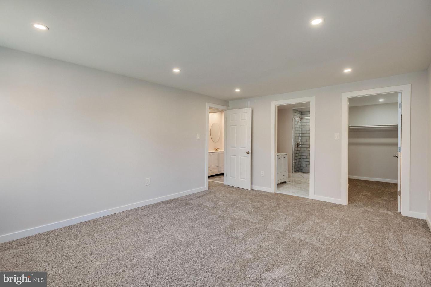 9003 FOX LAIR DRIVE