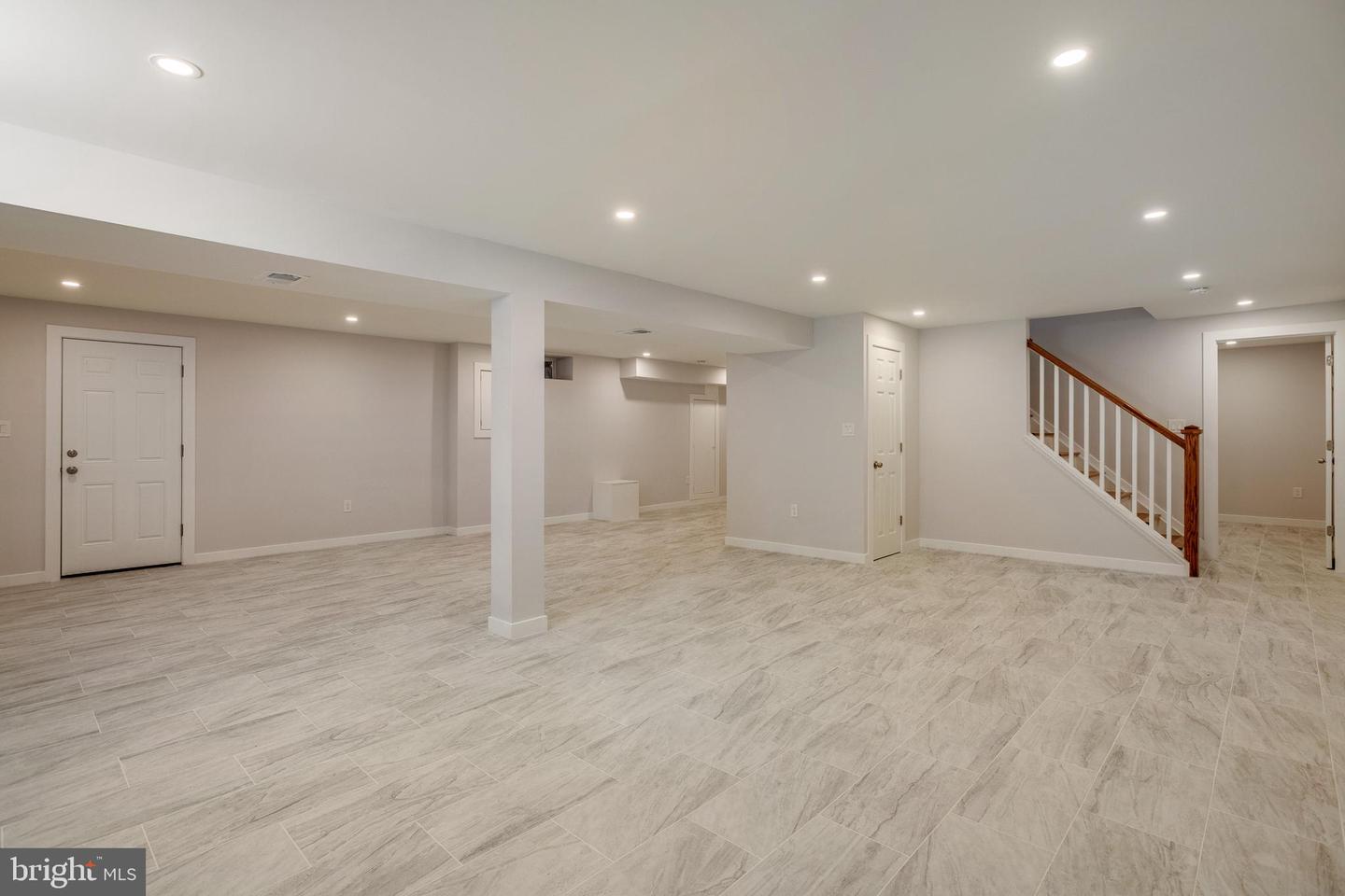 9003 FOX LAIR DRIVE