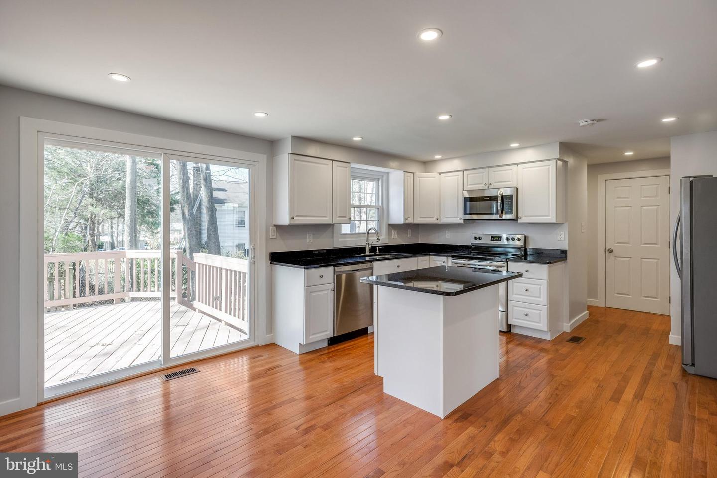 9003 FOX LAIR DRIVE