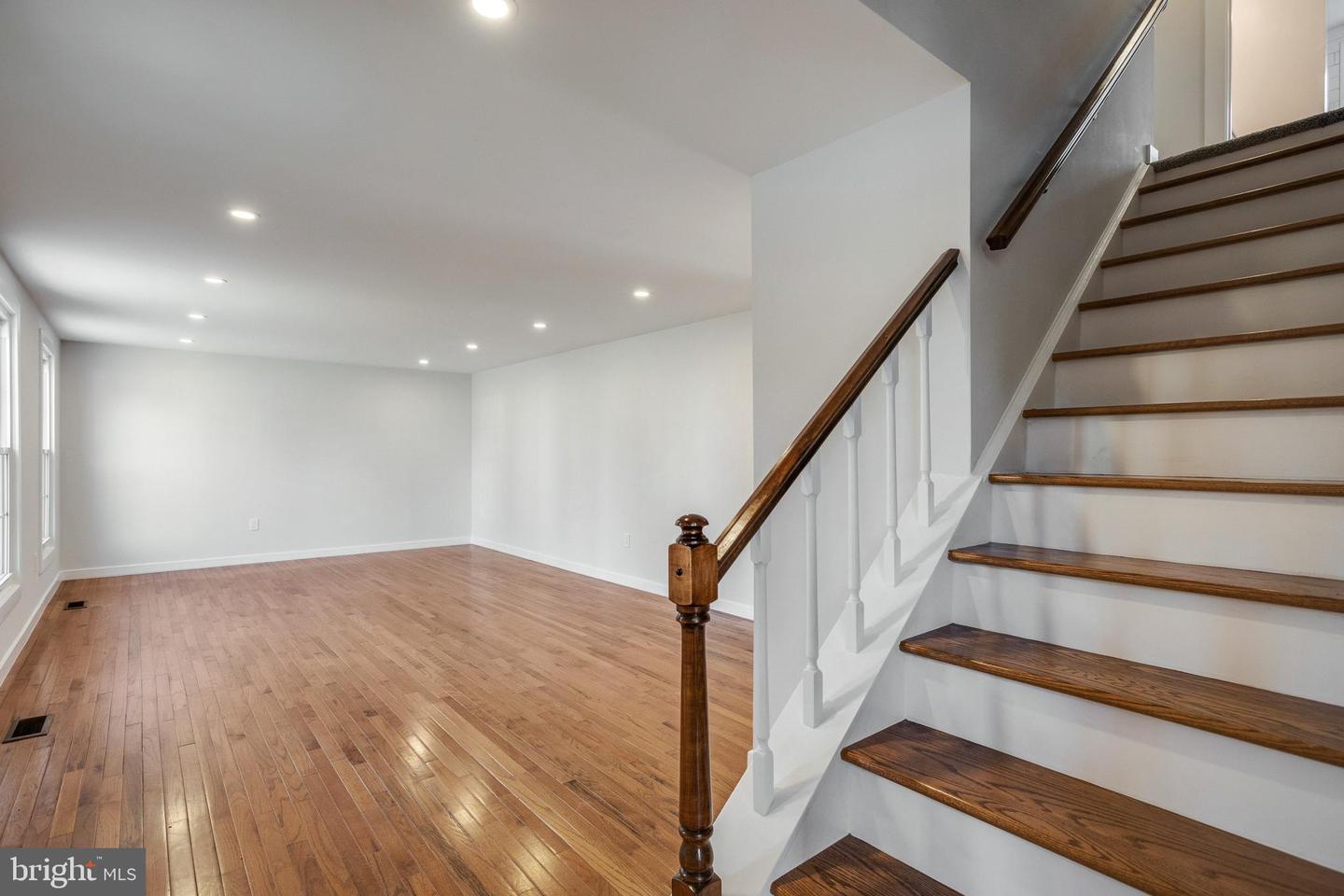 9003 FOX LAIR DRIVE