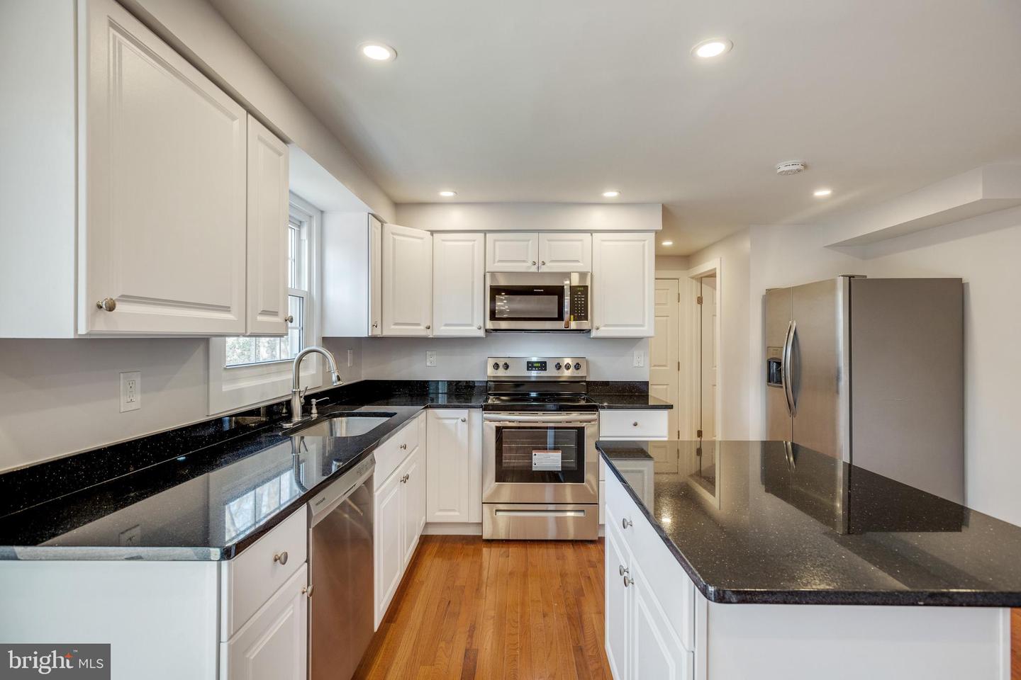 9003 FOX LAIR DRIVE