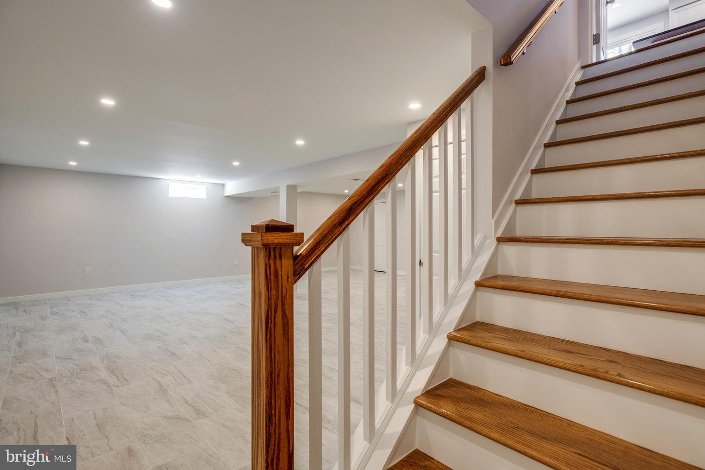 9003 FOX LAIR DRIVE