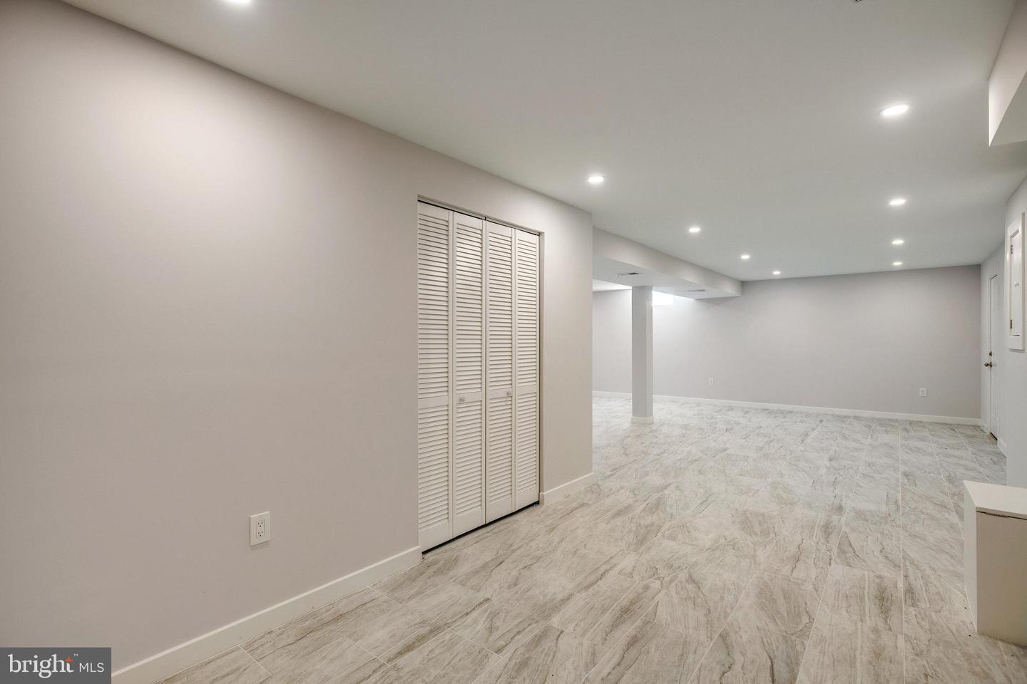 9003 FOX LAIR DRIVE