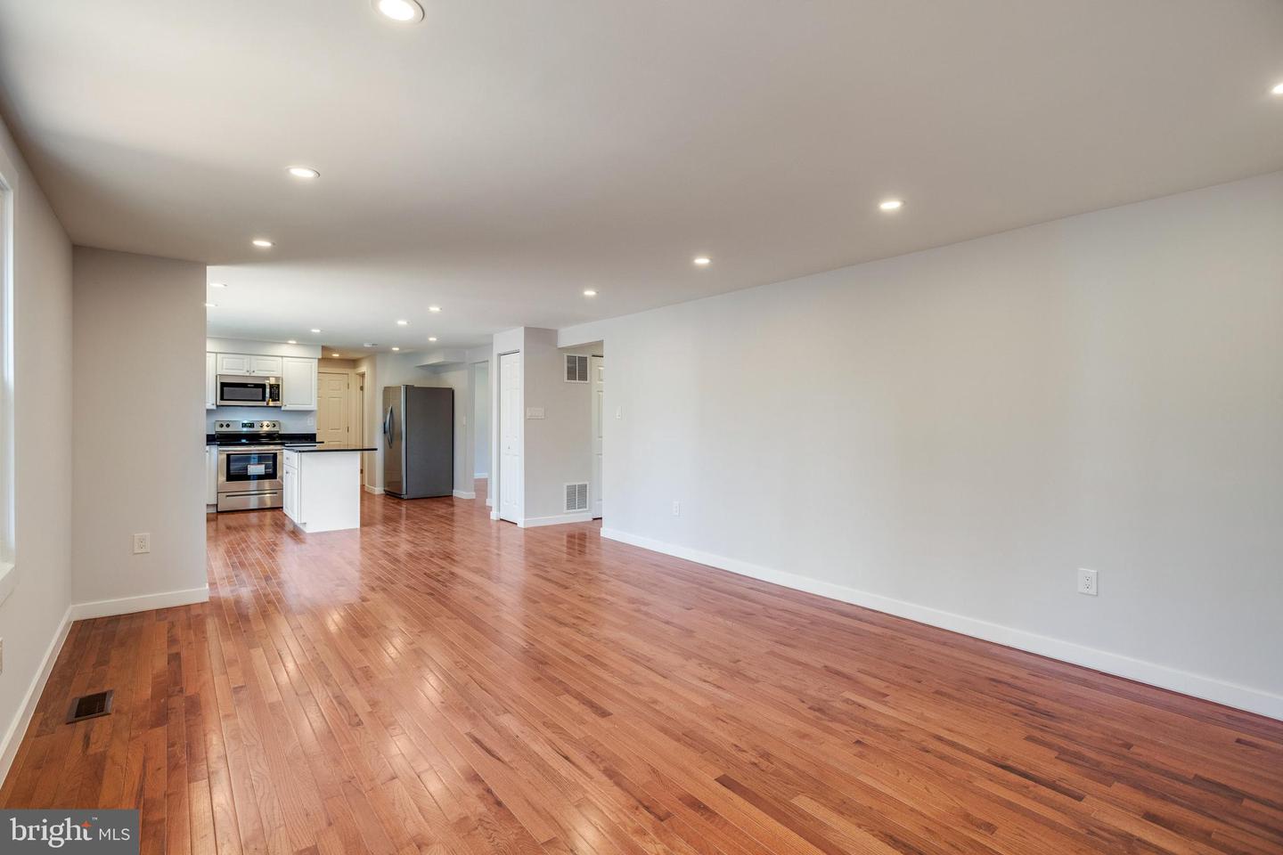 9003 FOX LAIR DRIVE