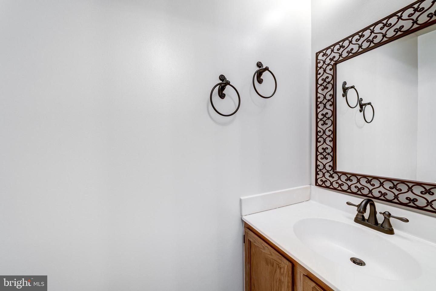 5876 WESCOTT HILLS WAY